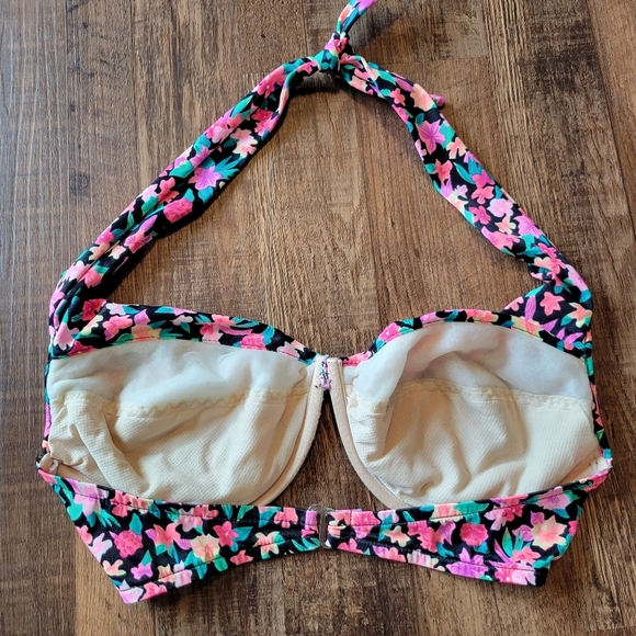 Vintage Victoria's Secret Floral Halter Bikini Top - Picture 2 of 5